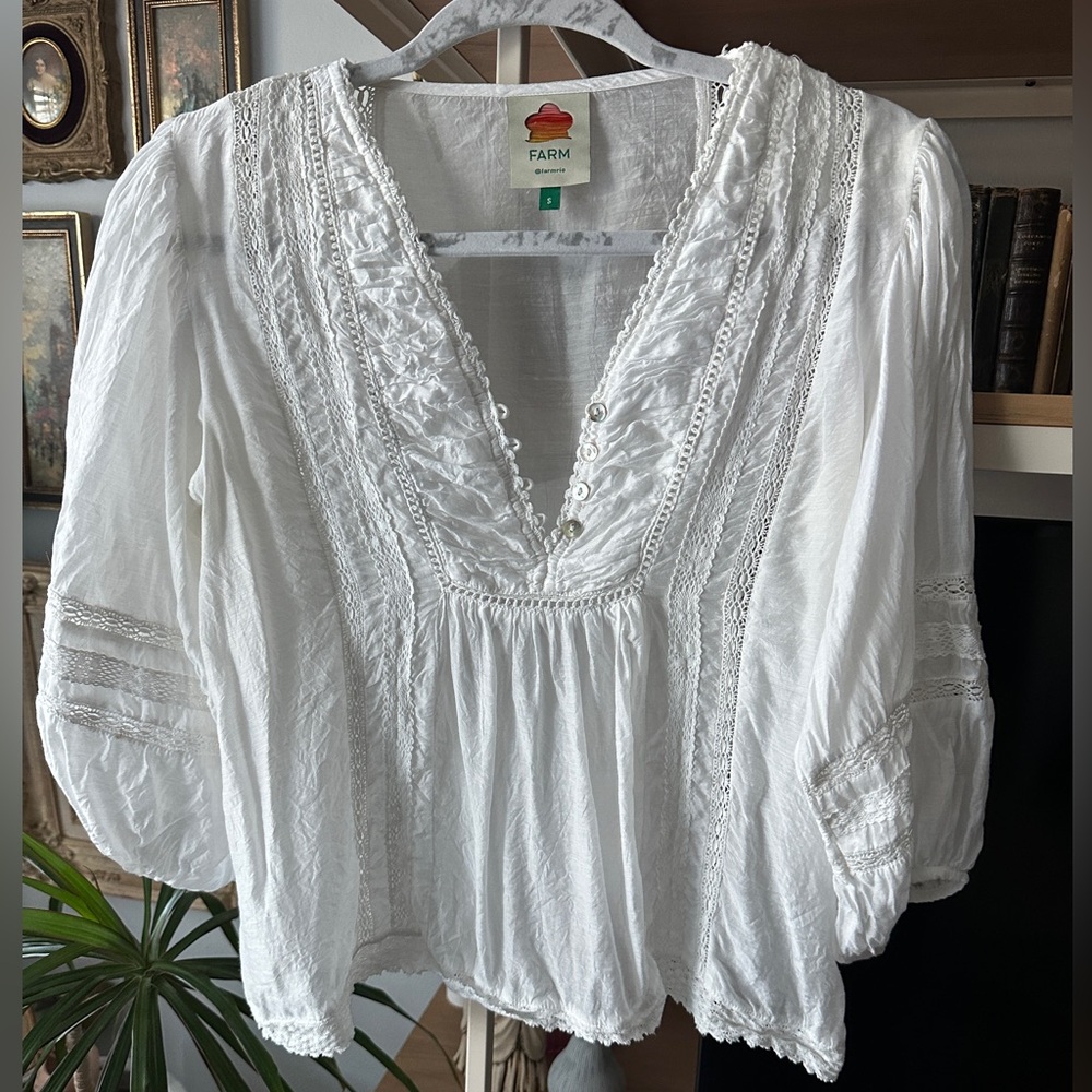 FARM Rio White Textured Blouse with Lace Detail